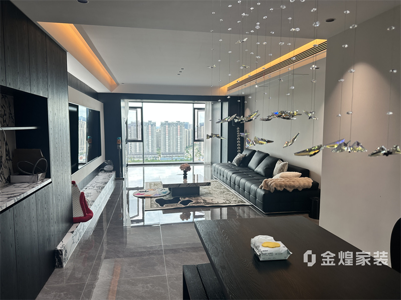 国贸前海湾现代极简风